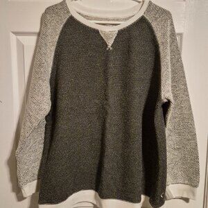 Stylish ZYIA sweatshirt. Black body with gray sleeves and trim XXL